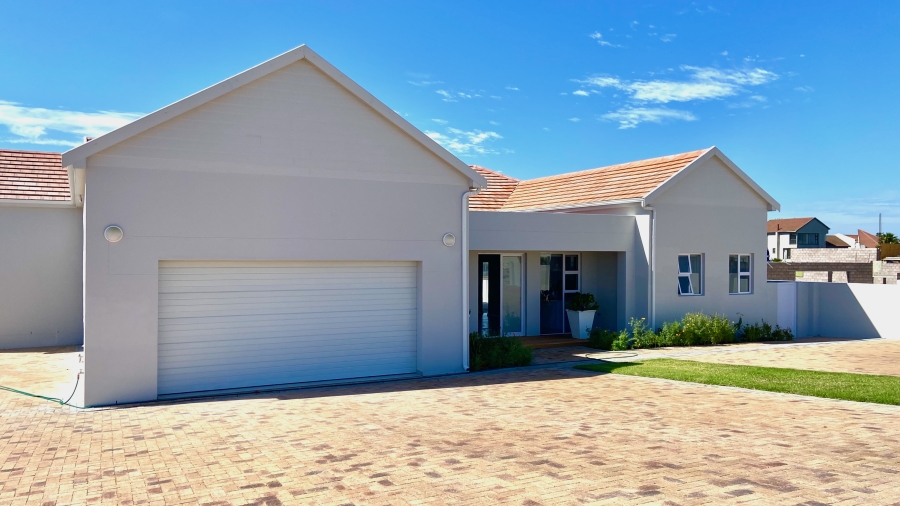 3 Bedroom Property for Sale in Port Owen Western Cape